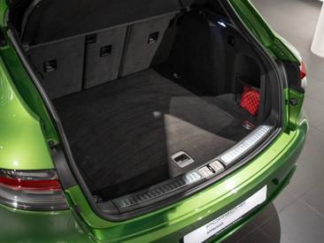 Porsche Macan Turbo — photo 8