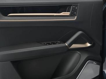 Porsche Cayenne III Turbo E-Hybrid — photo 24