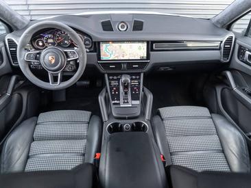 Porsche Cayenne III Coupé — photo 31