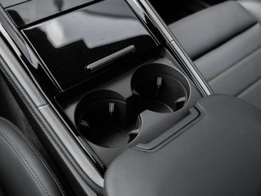 Porsche Panamera III 4S E-Hybrid — photo 40