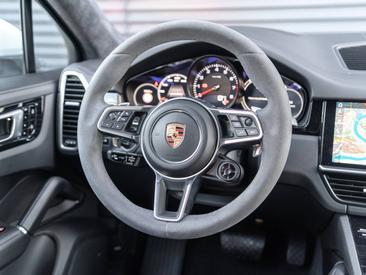 Porsche Cayenne III Coupé — photo 32