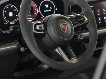 Porsche Cayenne III Turbo E-Hybrid — photo 26