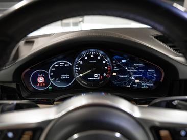 Porsche Cayenne III E-Hybrid Coupé — photo 26
