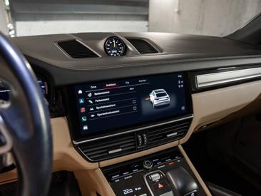 Porsche Cayenne III E-Hybrid Coupé — photo 27