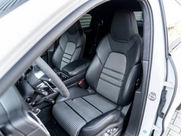 Porsche Cayenne III Coupé — photo 43