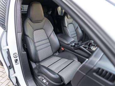Porsche Cayenne III Coupé — photo 45