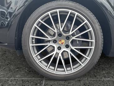 Porsche Cayenne III Coupé Platinum Edition — photo 9