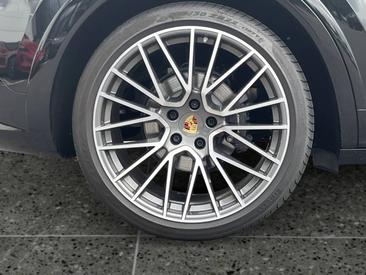 Porsche Cayenne III Coupé Platinum Edition — photo 11