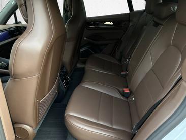 Porsche Macan Electrique 4S — photo 12