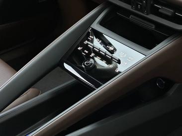 Porsche Macan Electrique 4S — photo 14