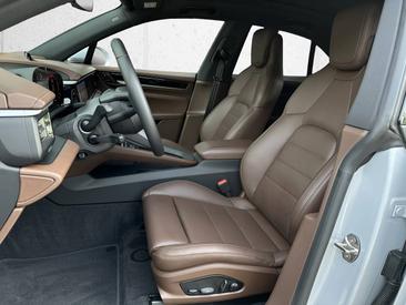Porsche Macan Electrique 4S — photo 17
