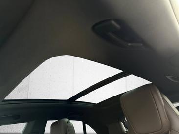 Porsche Macan Electrique 4S — photo 20