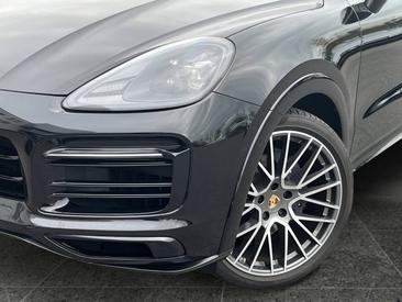 Porsche Cayenne III Coupé Platinum Edition — photo 28