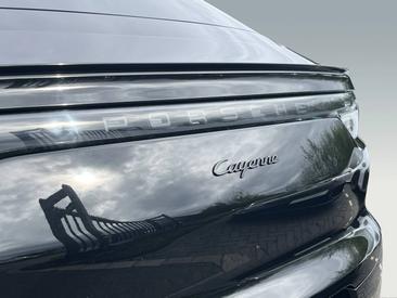 Porsche Cayenne III Coupé Platinum Edition — photo 30
