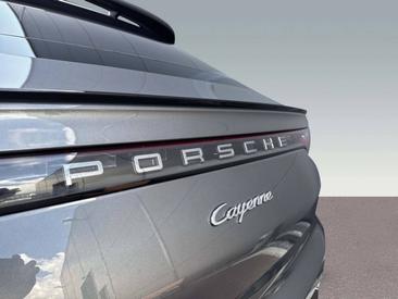 Porsche Cayenne III E-Hybrid Coupé — photo 11