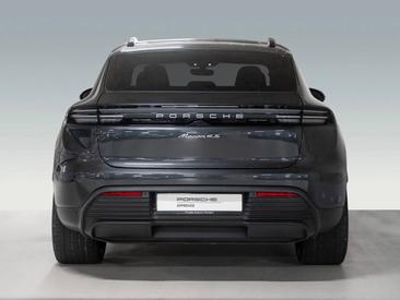 Porsche Macan Electrique 4S — photo 8