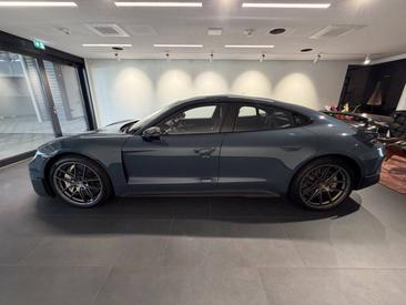 Porsche Taycan ph2 Turbo GT Mit Weissach-Paket — photo 2