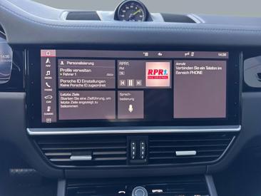 Porsche Cayenne III E-Hybrid Coupé — photo 21