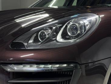 Porsche Macan S — photo 9