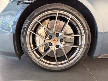 Porsche Taycan ph2 Turbo GT Mit Weissach-Paket — photo 9