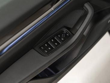 Porsche Macan Electrique 4S — photo 21
