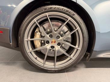 Porsche Taycan ph2 Turbo GT Mit Weissach-Paket — photo 11