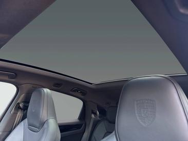 Porsche Cayenne III E-Hybrid Coupé — photo 28