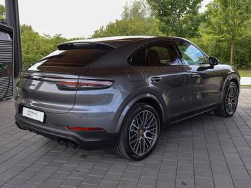 Porsche Cayenne III E-Hybrid Coupé — photo 8