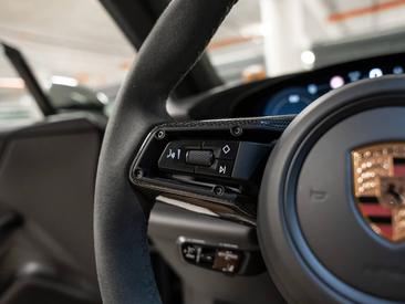 Porsche Macan Electrique 4S — photo 24