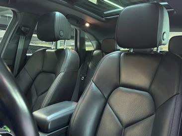Porsche Macan S — photo 13