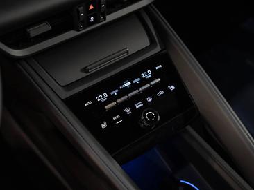 Porsche Macan Electrique 4S — photo 27
