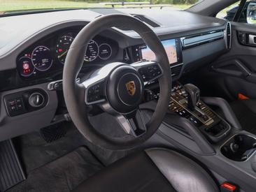 Porsche Cayenne III E-Hybrid Coupé — photo 12