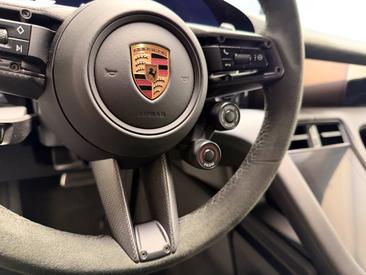 Porsche Taycan ph2 Turbo GT Mit Weissach-Paket — photo 17