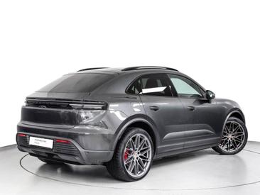 Porsche Macan Electrique 4S — photo 9