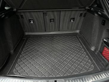 Porsche Macan — photo 7
