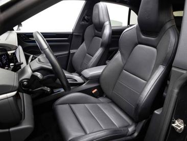 Porsche Macan Electrique 4S — photo 13