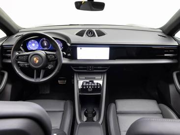 Porsche Macan Electrique 4S — photo 15