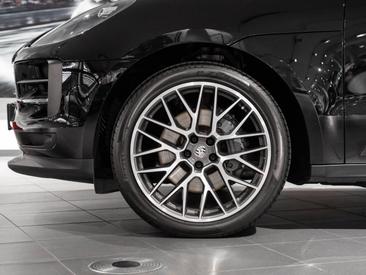 Porsche Macan S — photo 6