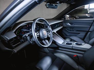 Porsche Taycan ph2 4S — photo 14