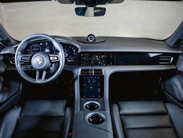 Porsche Taycan ph2 4S — photo 16