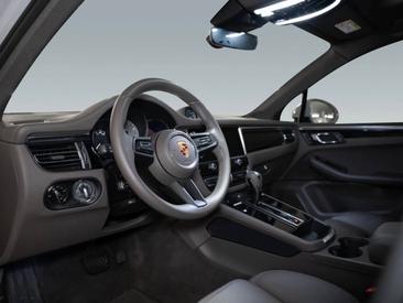 Porsche Macan S — photo 15
