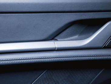 Porsche Taycan ph2 4S — photo 23