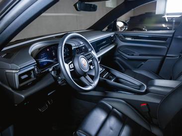 Porsche Macan Electrique 4S — photo 13