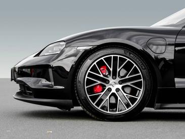 Porsche Taycan ph2 4S — photo 6