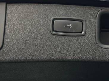 Porsche Macan — photo 25