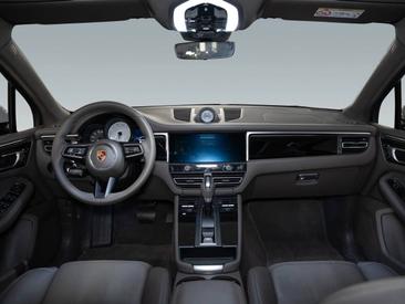 Porsche Macan S — photo 19