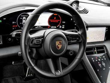 Porsche Taycan ph2 4S — photo 13