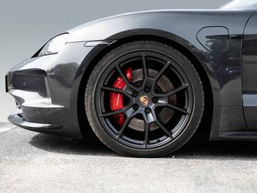 Porsche Taycan ph2 GTS — photo 5