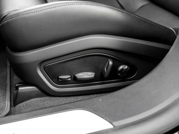 Porsche Taycan ph2 4S — photo 19