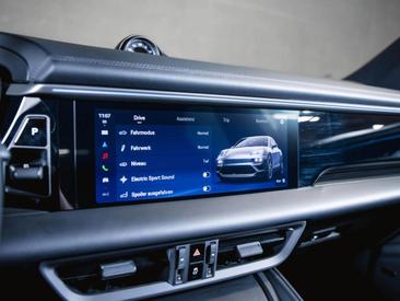 Porsche Macan Electrique 4S — photo 34